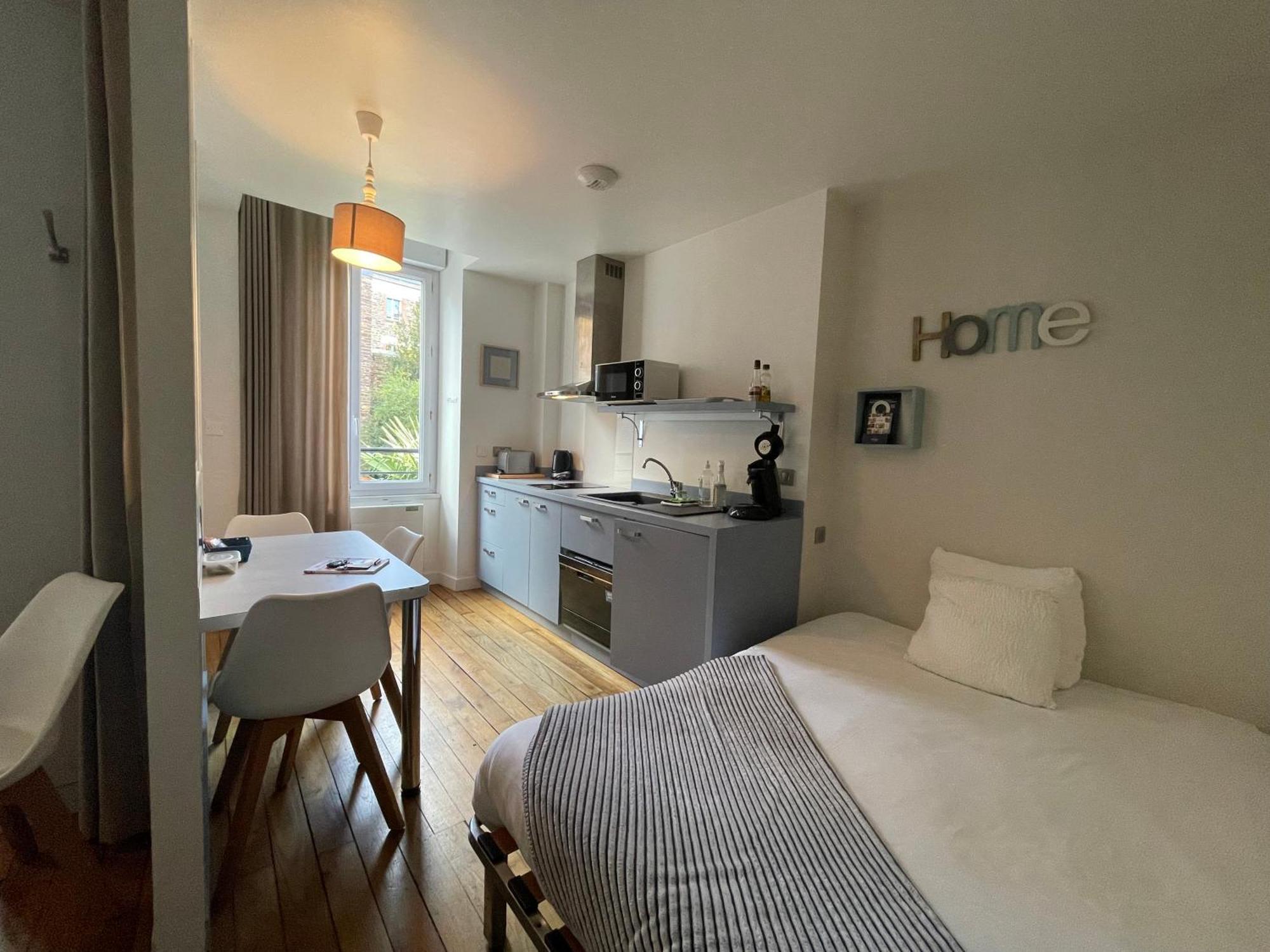 Garden Centre Gare Hotel 3*